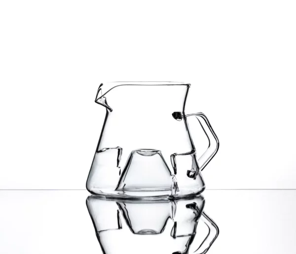 ICOSA BREWHOUSE. Avensi Wave_Cyclone Small_Side_Clean up Edges avensi cyclone carafe decanting coffee server for sensory experience